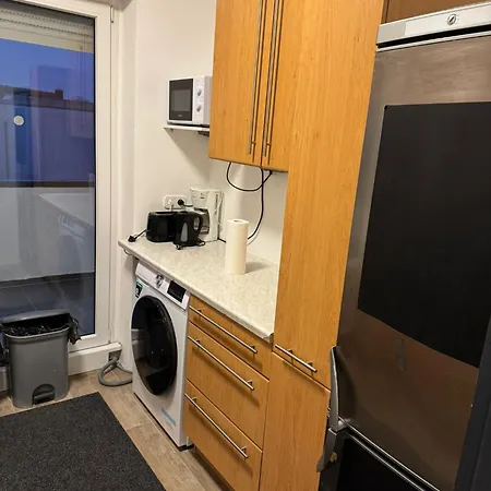 Zentrale Monteurwohnung 6 Personen *