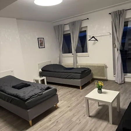 Zentrale Monteurwohnung 6 Personen *