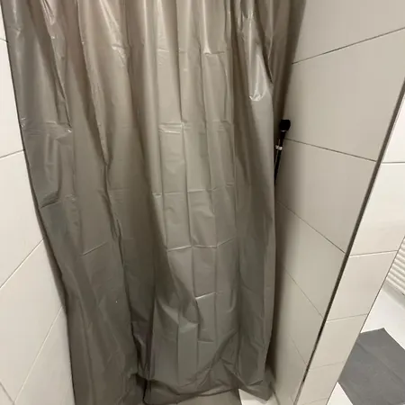 Apartament Zentrale Monteurwohnung 6 Personen