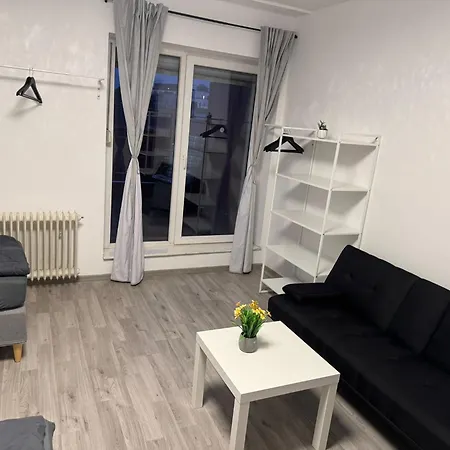 Zentrale Monteurwohnung 6 Personen *