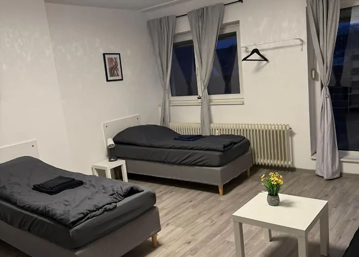 Zentrale Monteurwohnung 6 Personen *