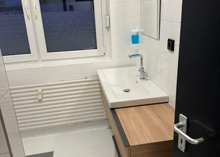 Zentrale Monteurwohnung 6 Personen Appartement